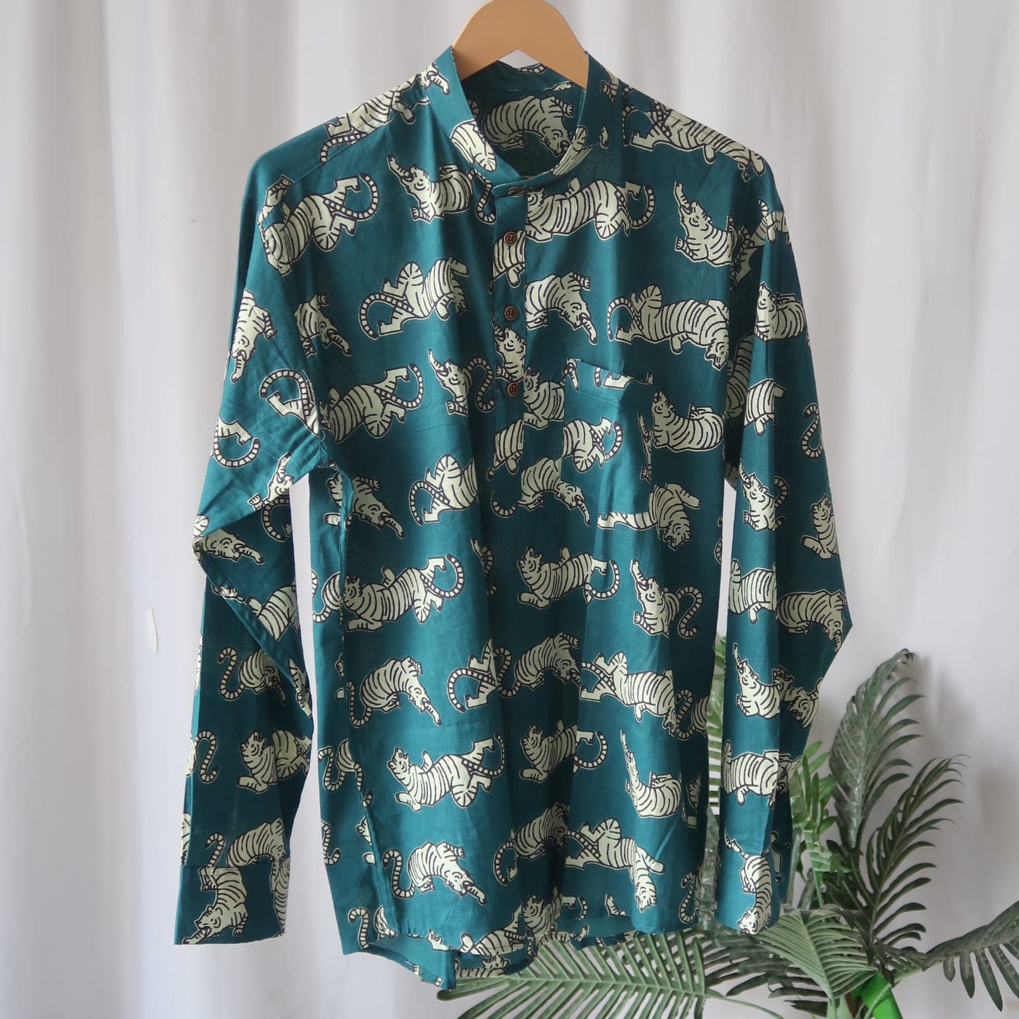 Tiger Men Short Kurta (Regular Fit)