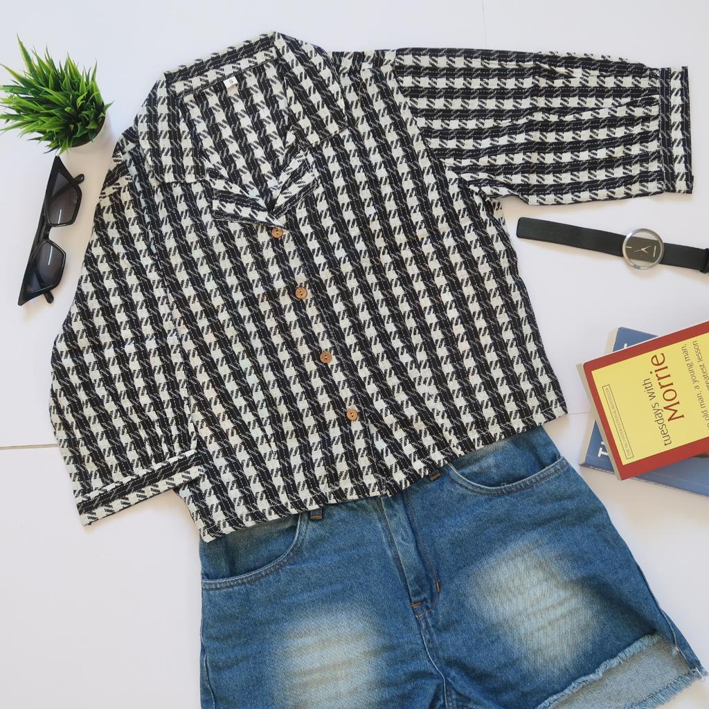 Basic Black & White Cotton Crop Top