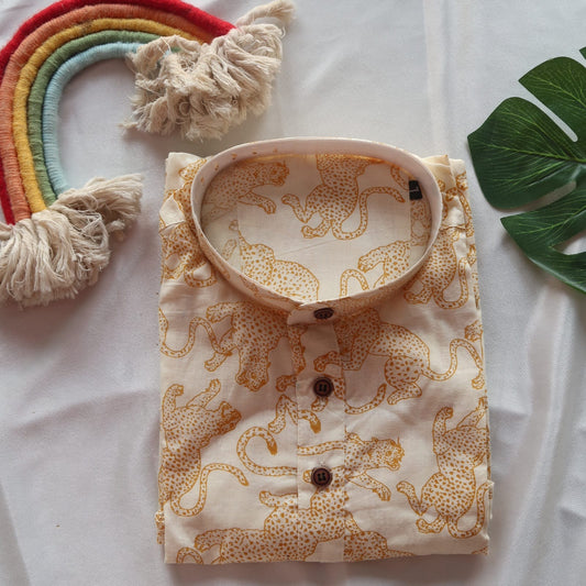 Golden Tiger Men Short Kurta (Regular Fit)